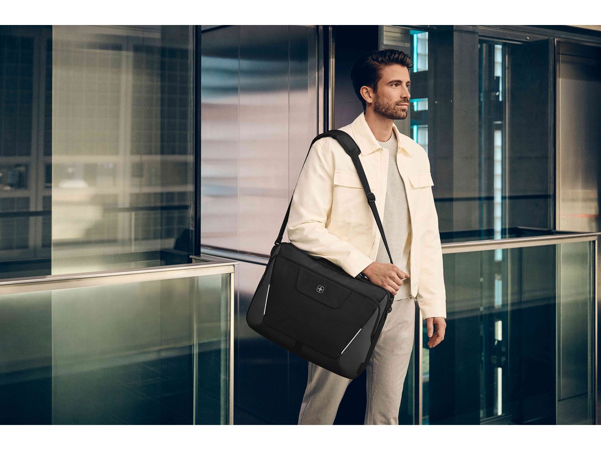 WENGER Laptop Briefcase 17inch 653301 XE Brief Black (7611160272812)