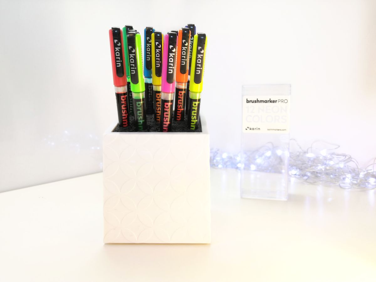 KARIN Brush Marker PRO 27C12 Neon colours 12 Stück (5904446025908)