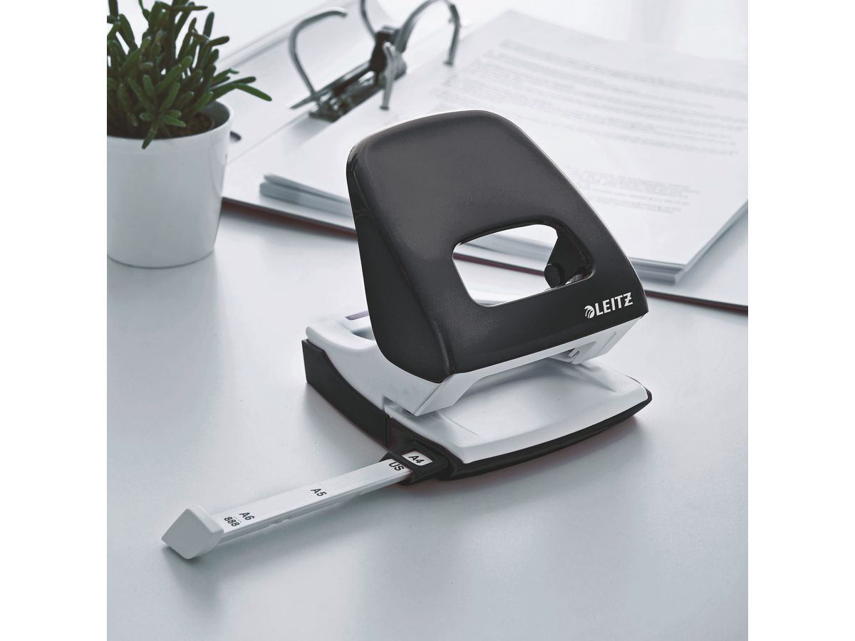 LEITZ Bucatrice NeXXt WOW 5008 5008-20-95 nero 30 fogli (4002432121557)