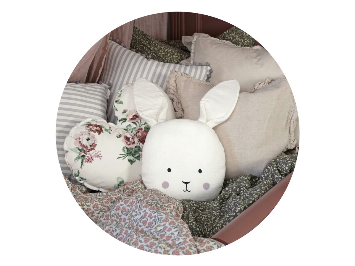 JABADABADO Pillow bunny N0146 white 25x45cm (7350018361079)