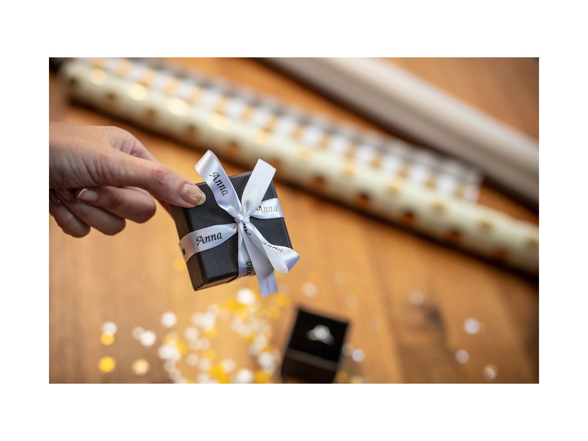 PTOUCH Ruban en textile noir/blanc TZe-R231 PT-DV600VP 12 mm (4977766770408)