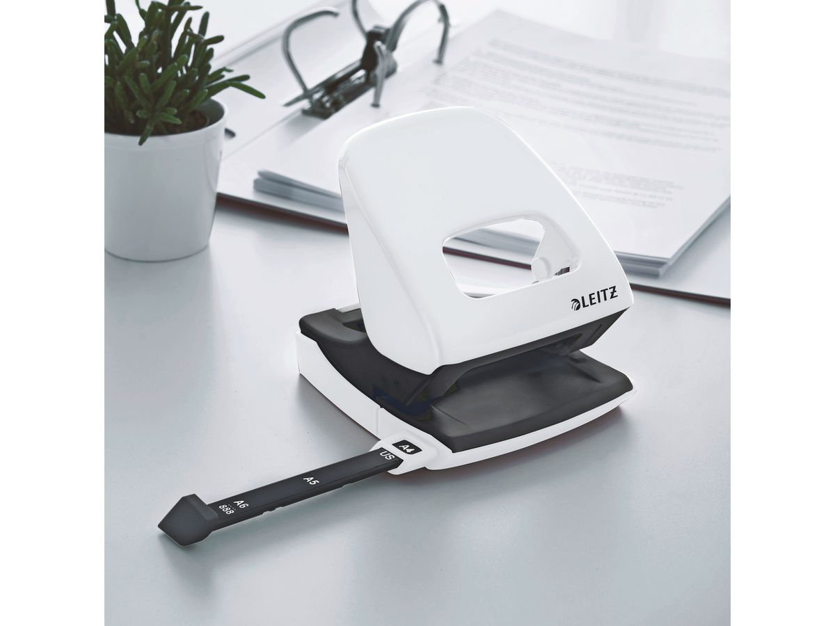 LEITZ Bucatrice NeXXt WOW 5008 5008-20-01 bianco 30 fogli (4002432393176)