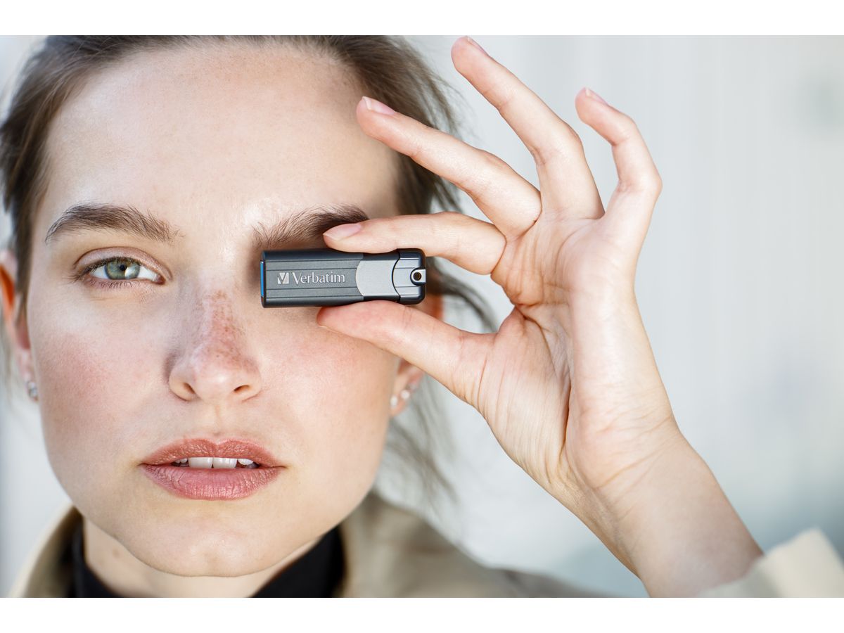 VERBATIM USB-Drive Pin Stripe 8GB 49062 black (0023942490623)
