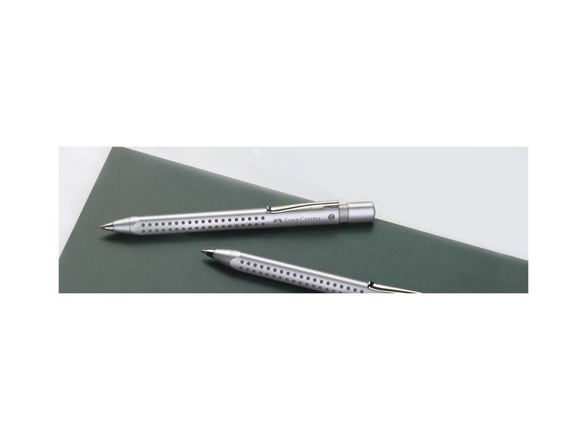 FABER-CASTELL Penna sfera GRIP 2011 M 144187 nero opaco 0.7mm (4005401441878)