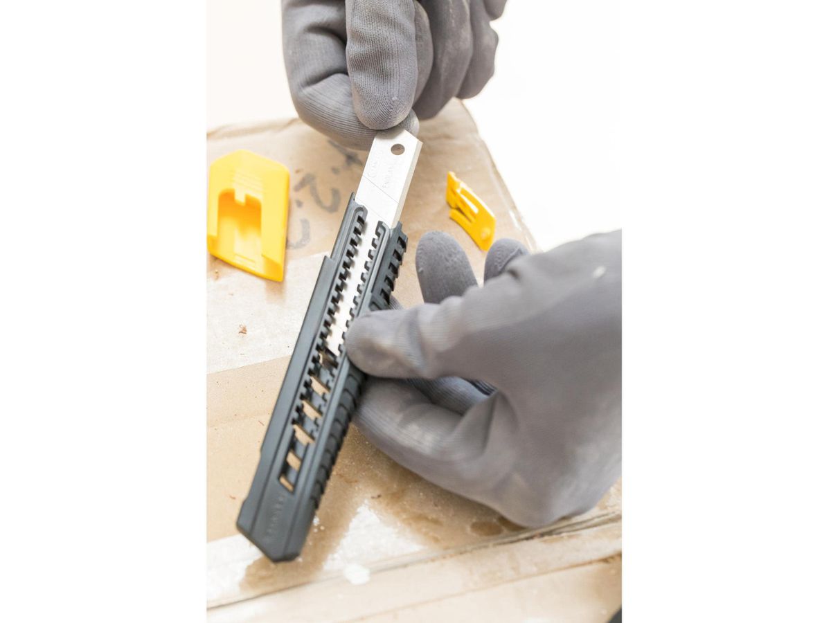 STANLEY Cutter SM 18mm 0-10-151 (3253560101510)