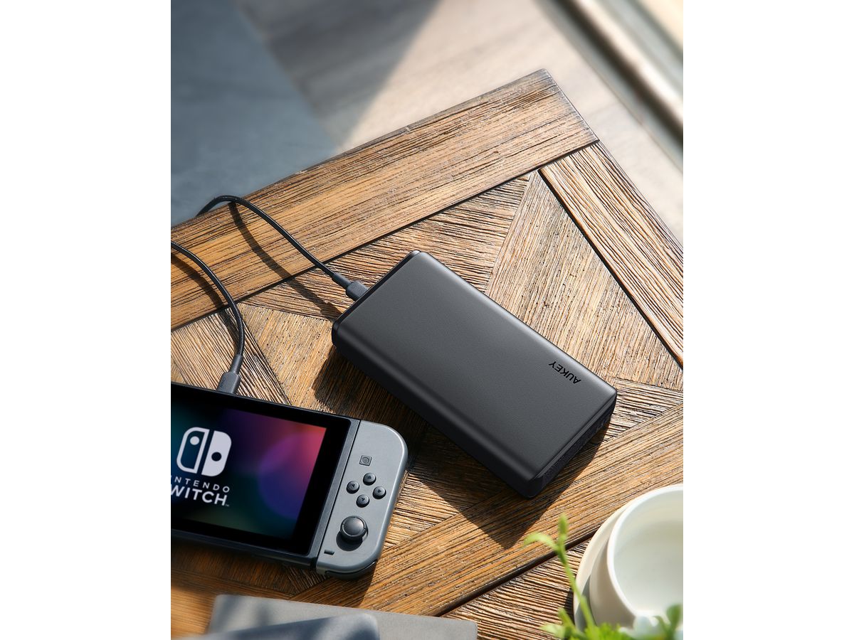AUKEY Sprint Ultra 26800mAh Powerb PB-Y24 65W,2xUSB-C,1x USB-A (0608119198153)