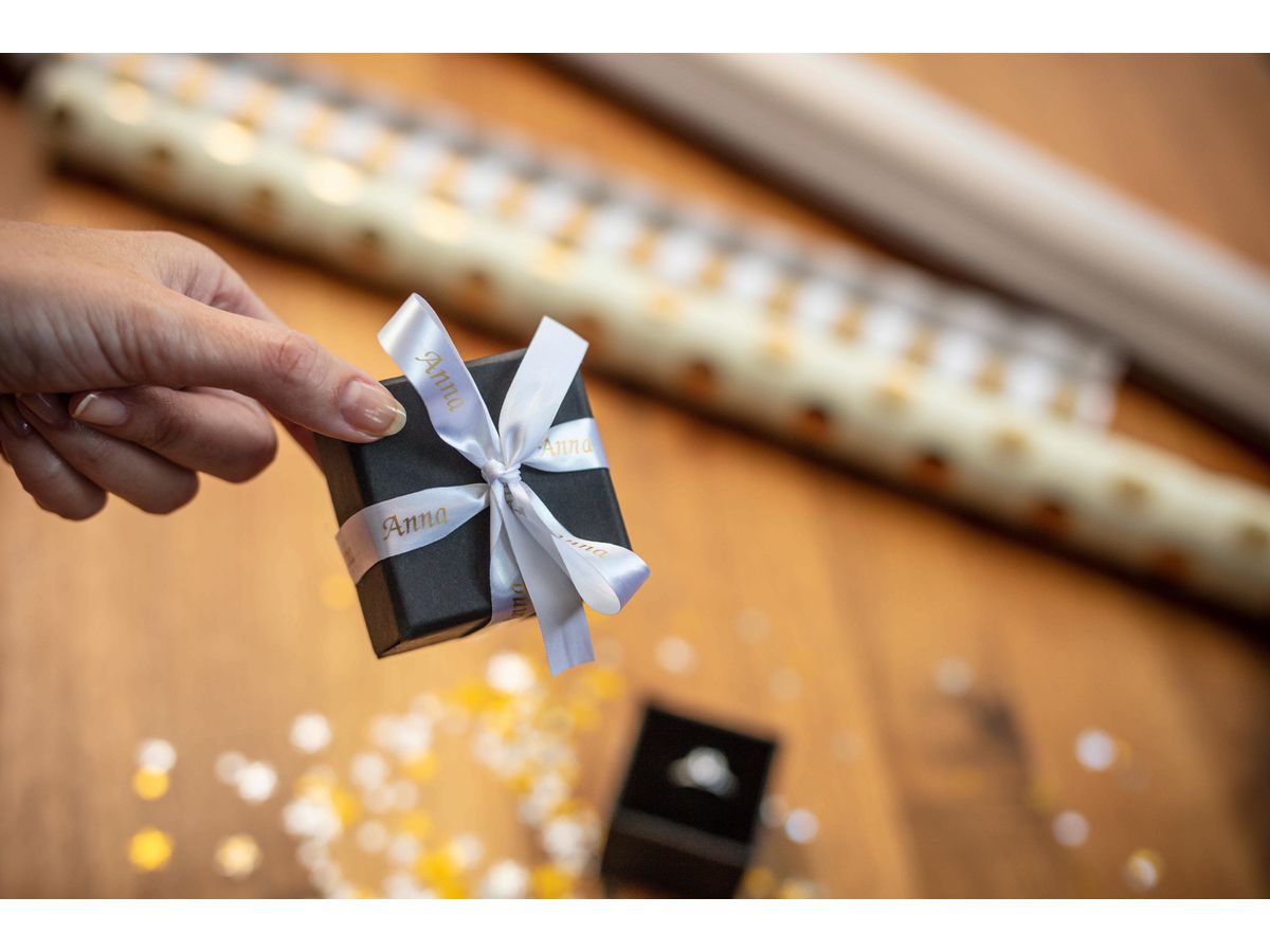 PTOUCH Nastro, tessile oro/bian. TZe-R234 PT-DV600VP 12 mm (4977766770316)