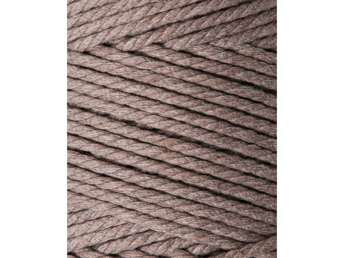 I AM CREATIVE Macrame Rope 6203.04 coffee 2mm, 500g (7640415812244)